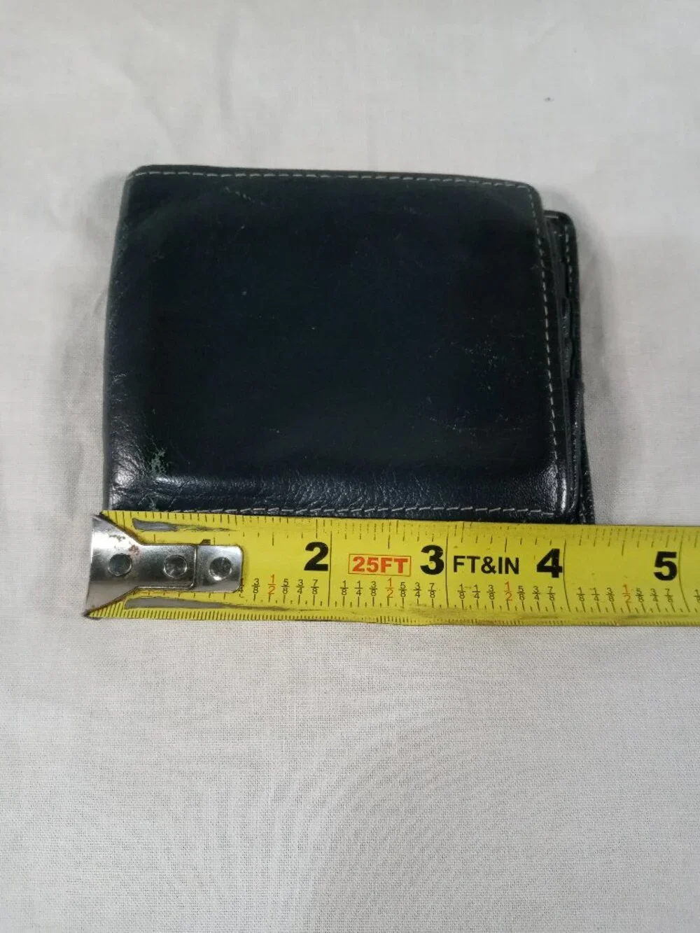 Timberland Men's Dark Green/ Black Small Leather Bi-Fold Wallet in Good Cond